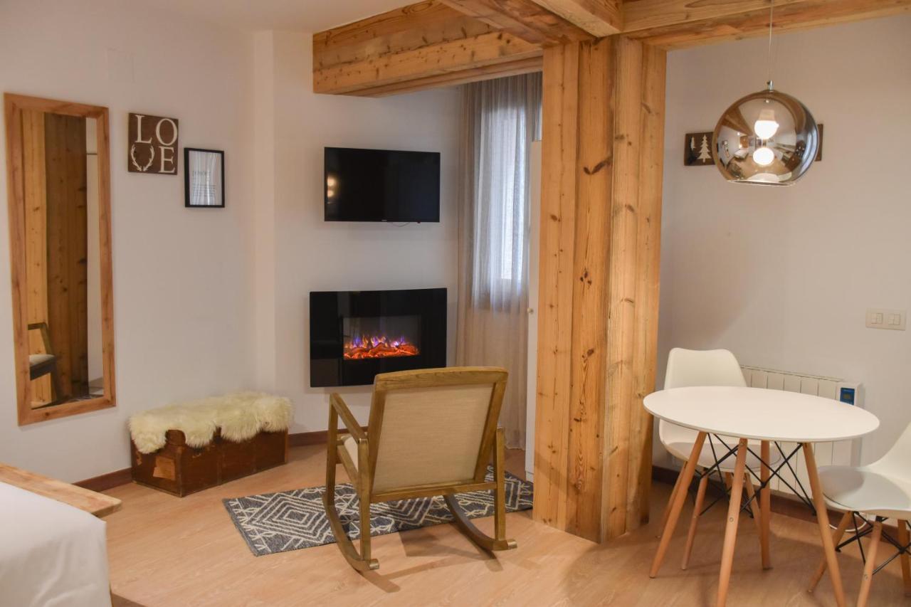 Envalira - Woody Apartamento *